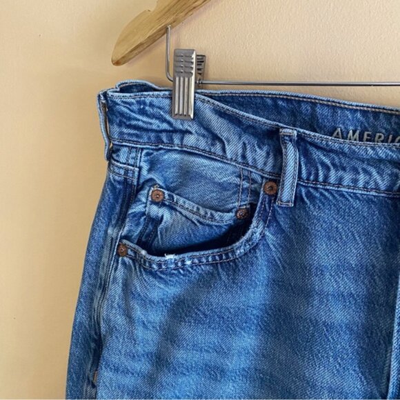 AE Dreamy Drape Super High-Waisted Baggy Wide-Leg Jean Woman 12 Blue Distressed - Picture 4 of 16